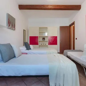 Central Ferrara Apartment Appartamento